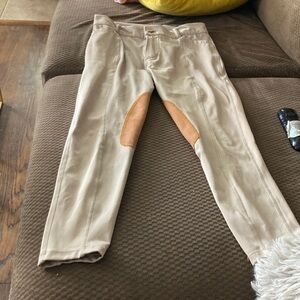 Natori Cream Knit Detail Garment